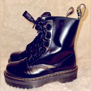 **Special low price** New Dr. Martens Molly Boots. Size 7.